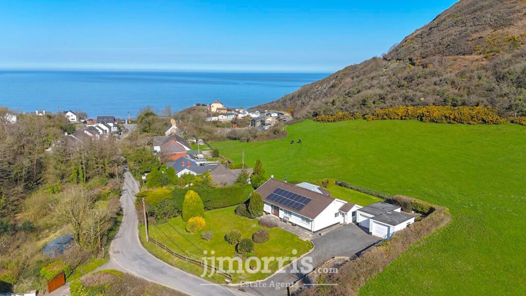 Main image of property: Tresaith, Cardigan, SA43