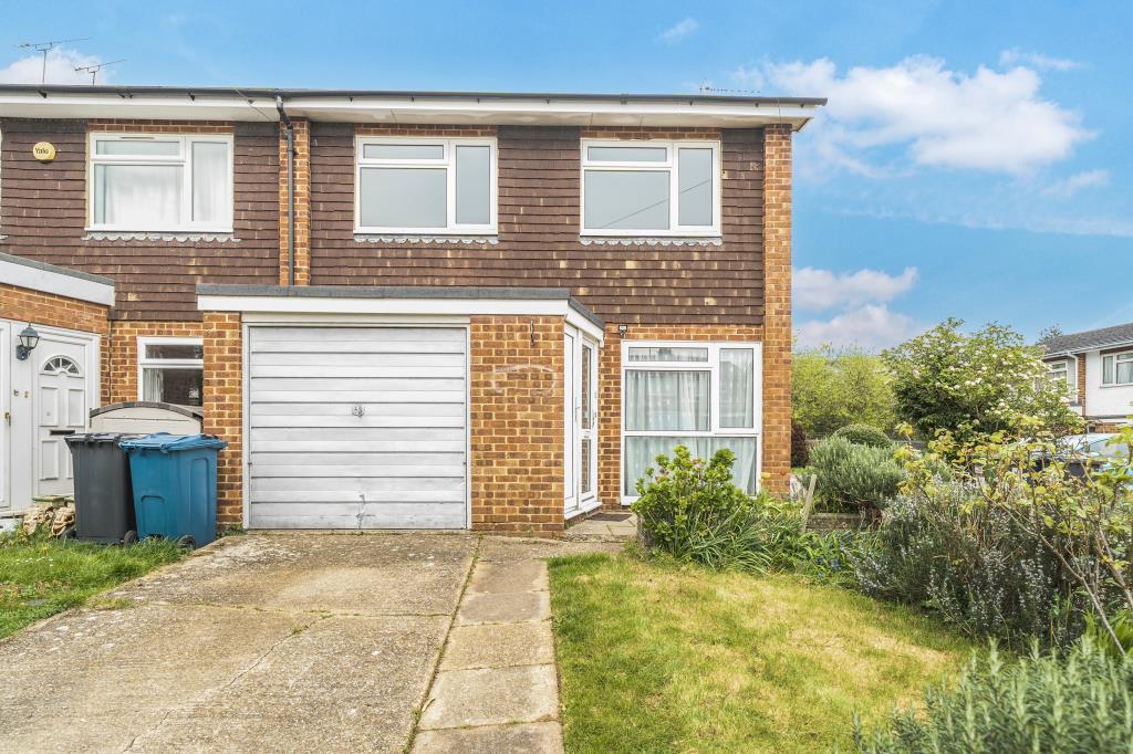 Main image of property: Lanewood Close, Amersham, HP7