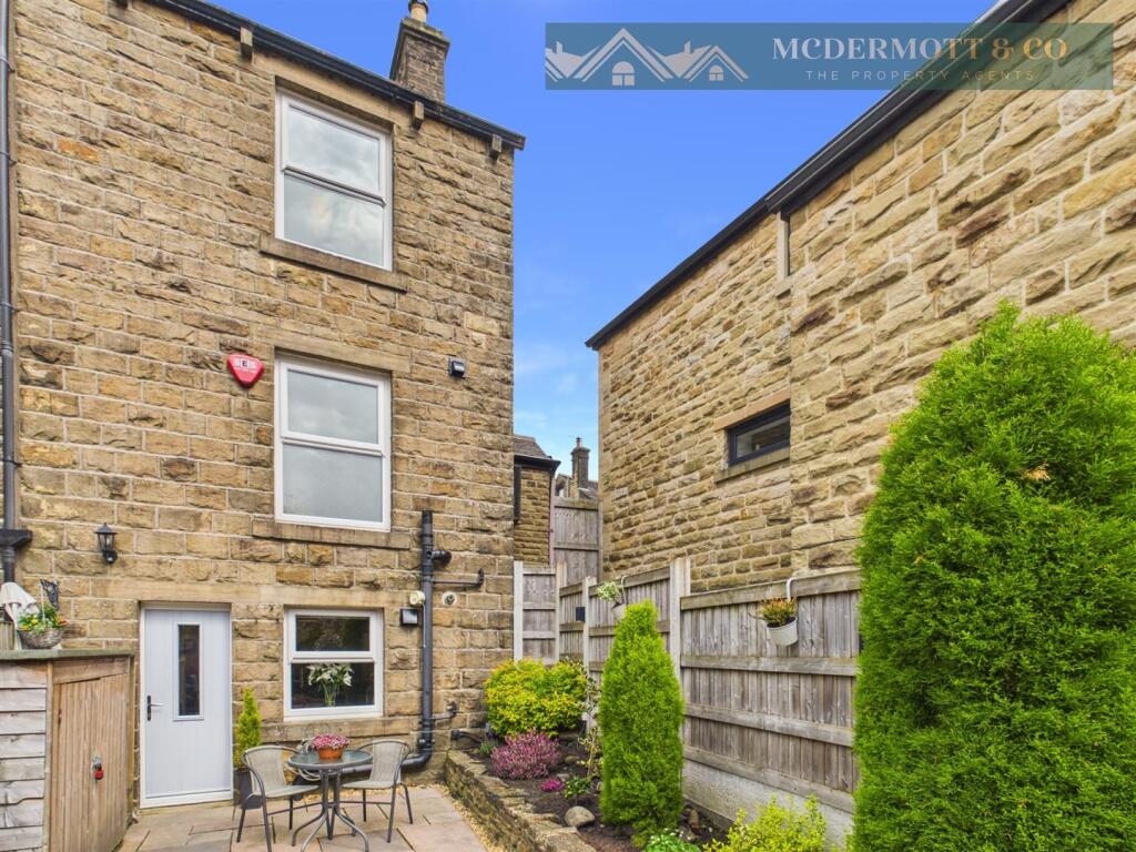 Main image of property: Chew Valley Road, Greenfield, Saddleworth