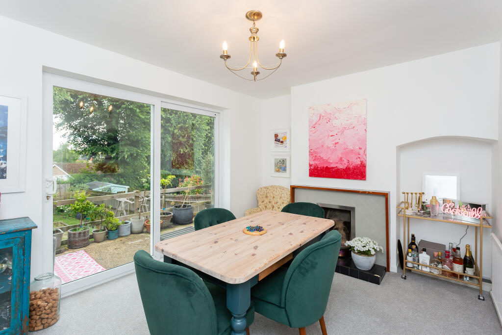 House in Harpenden, Wood End - View 4