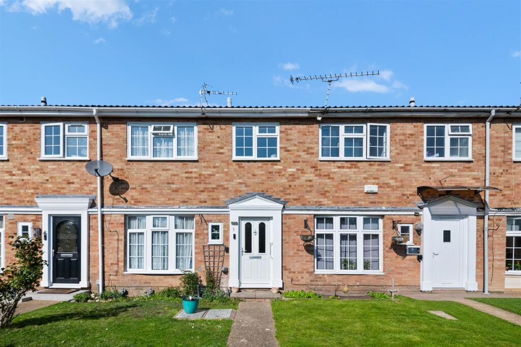 3-bed terraced on Brompton Close, Hounslow, £525,000