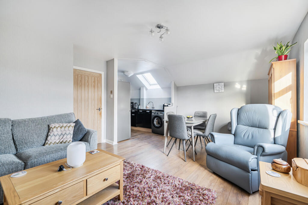 Apartment in Gillingham, Medway - More