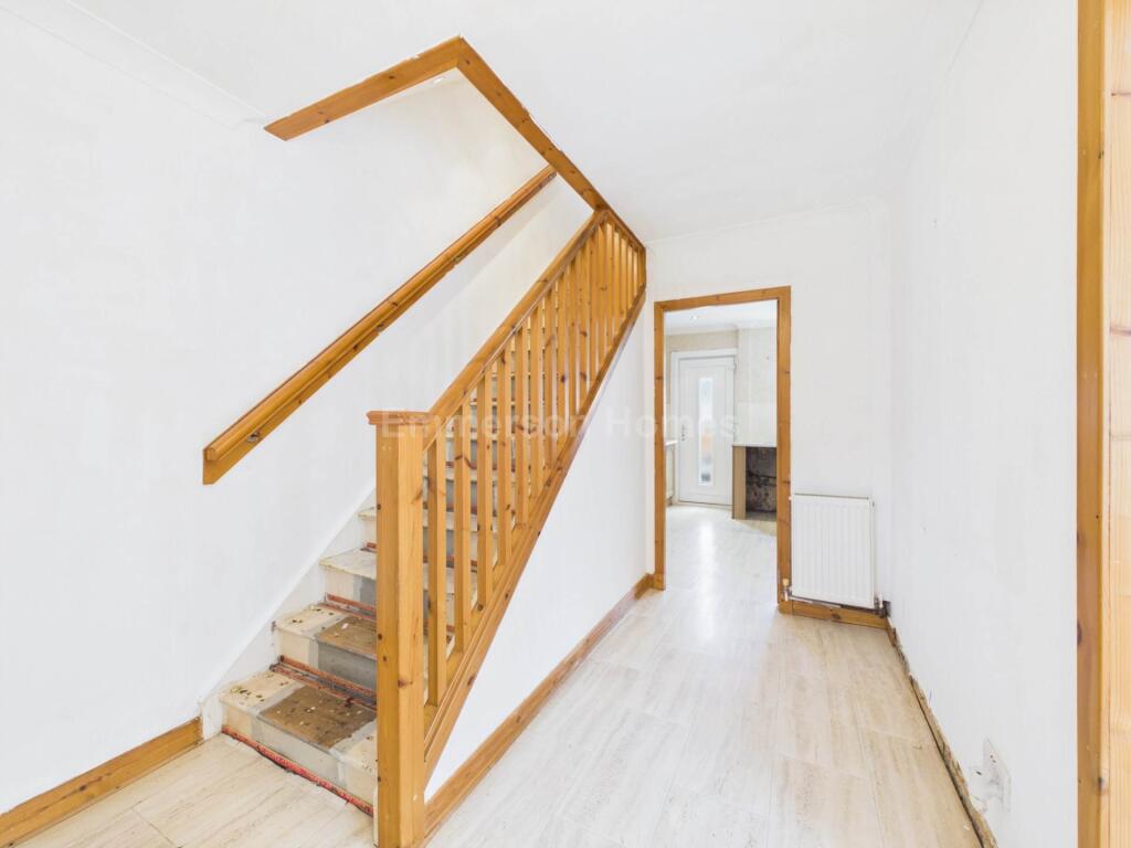 House in Paisley - More