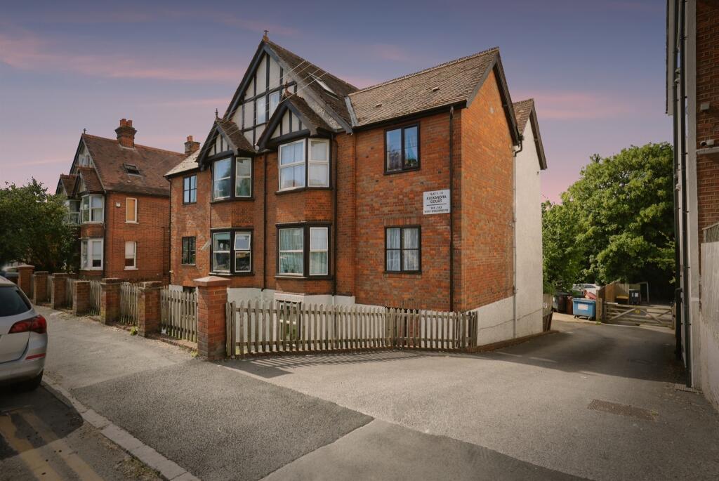 Main image of property: West Wycombe Road, High Wycombe