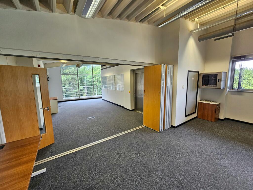 Office 8.jpg