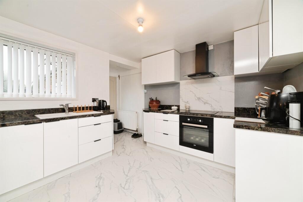 House in Cottingham, East Riding of Yorkshire - View 5