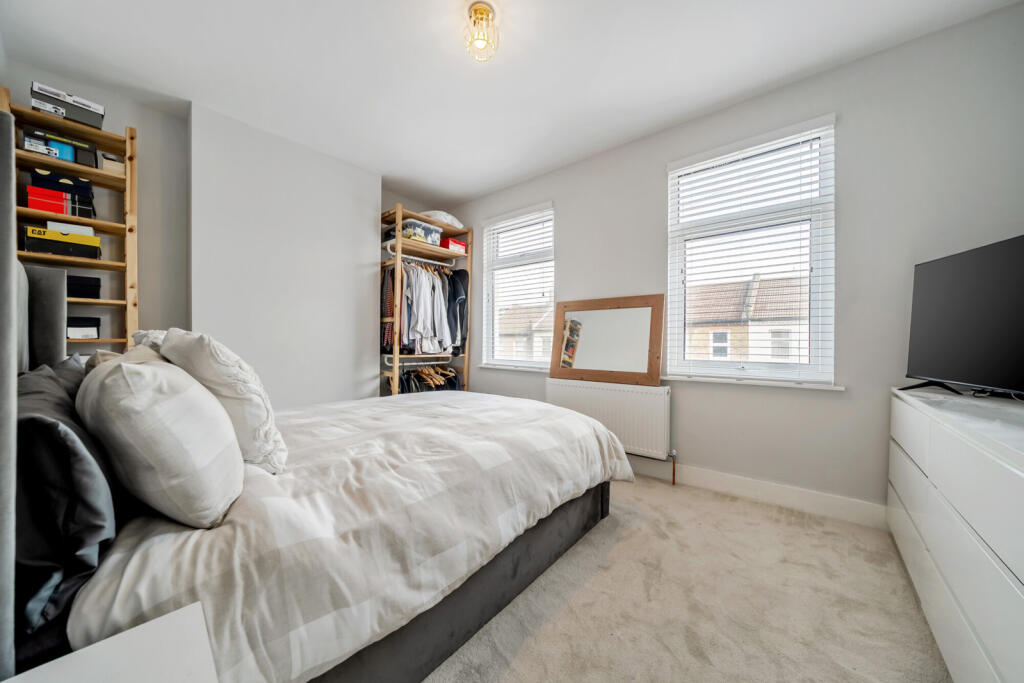 House in London - View 5