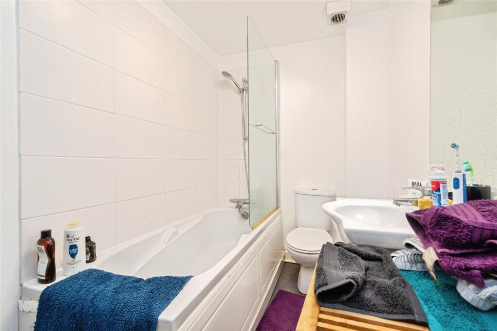 Apartment in Plymouth, Greenbank - More