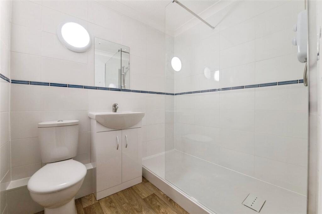 Alphington Street, Exeter, Devon, EX2 - More