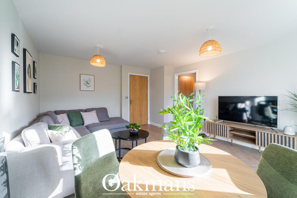 Gloucester Close, Redditch, B97 photo 4