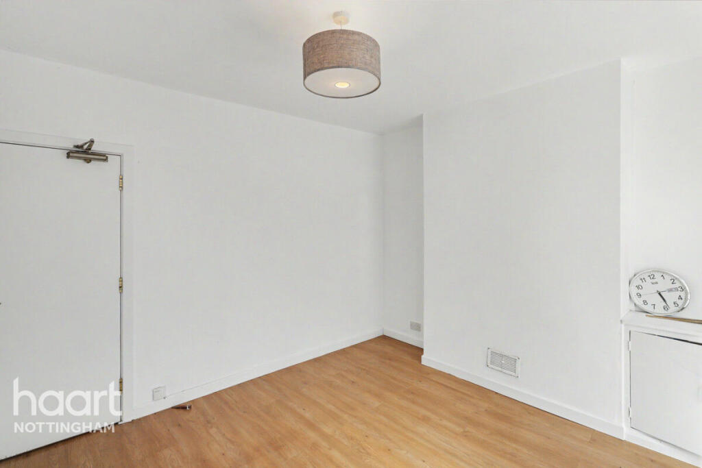 House in Nottingham, The Meadows - View 3