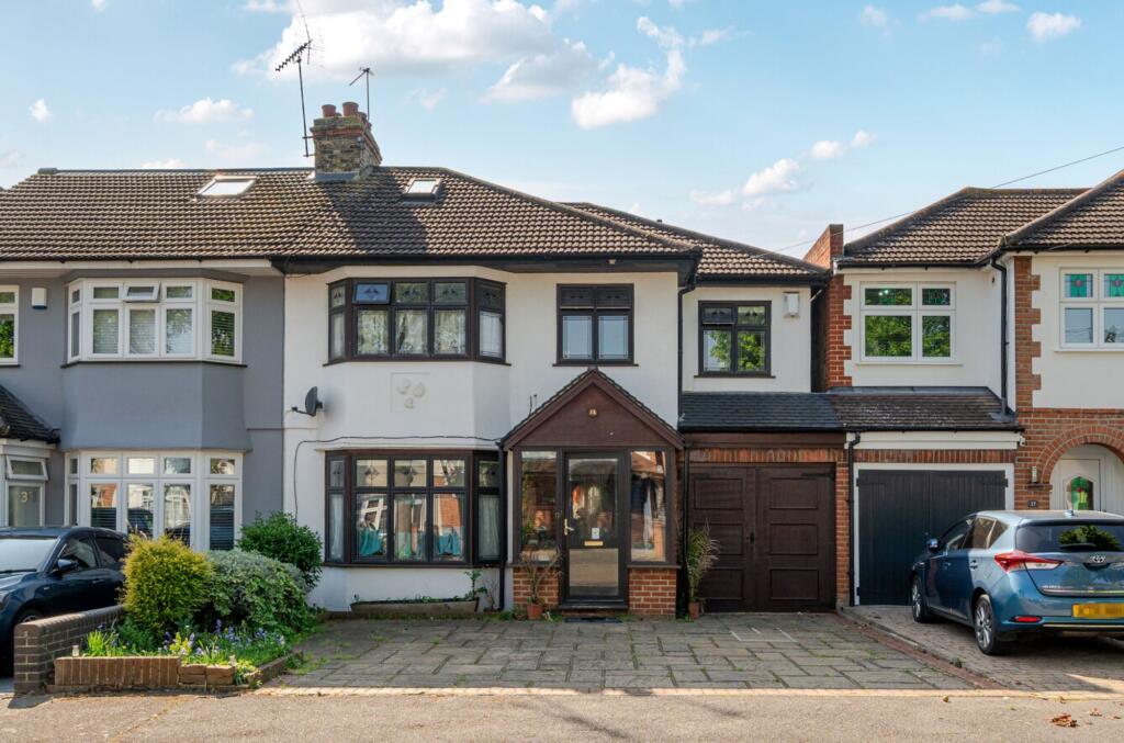 Main image of property: Wayside Avenue, Hornchurch, RM12