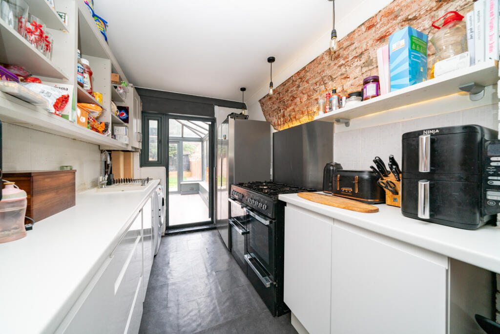 House in Hemel Hempstead - View 3