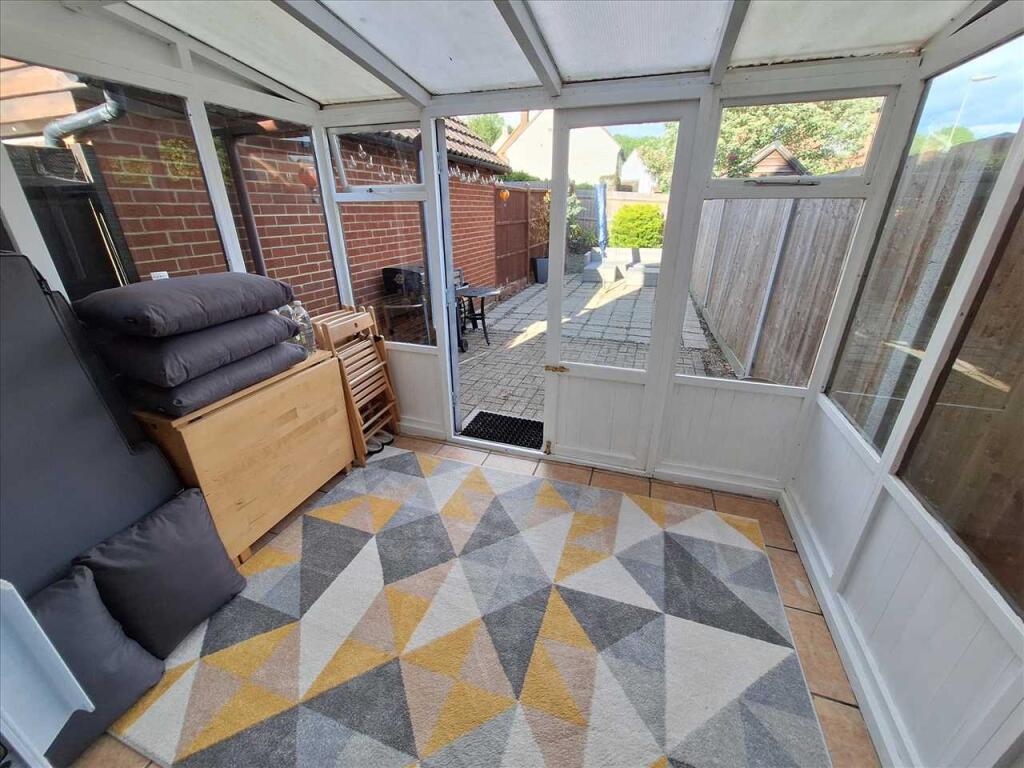 House in Basingstoke and Deane, Little Basing, Riverdene - More