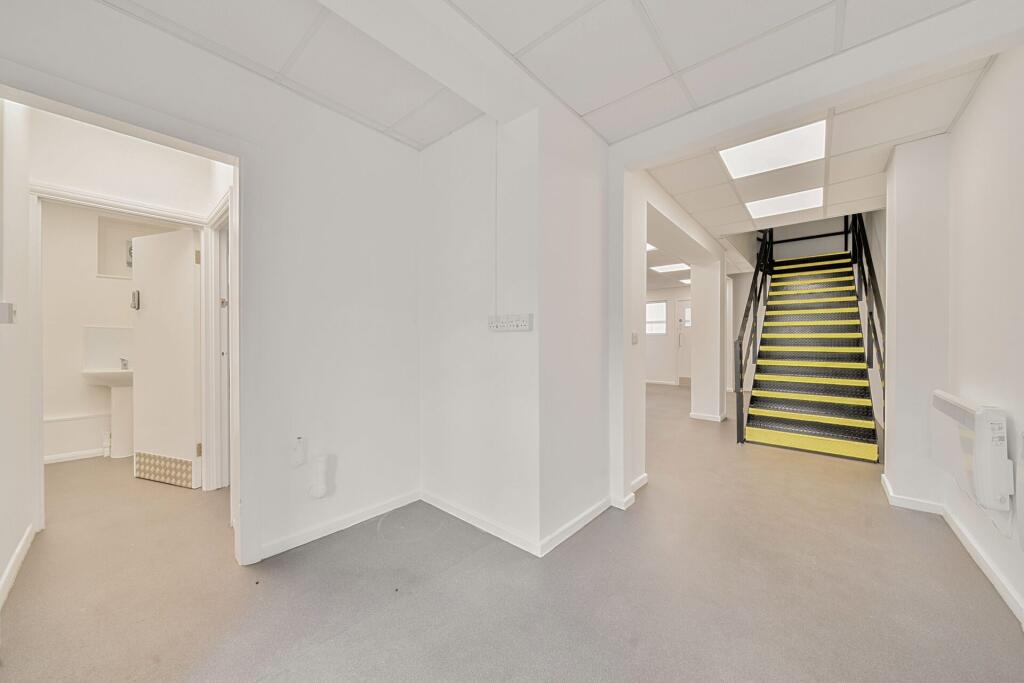 1299370-2-68307e73a8e9b-ARW resize