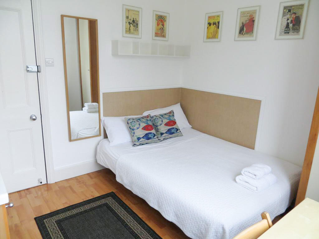 Studio flat for rent