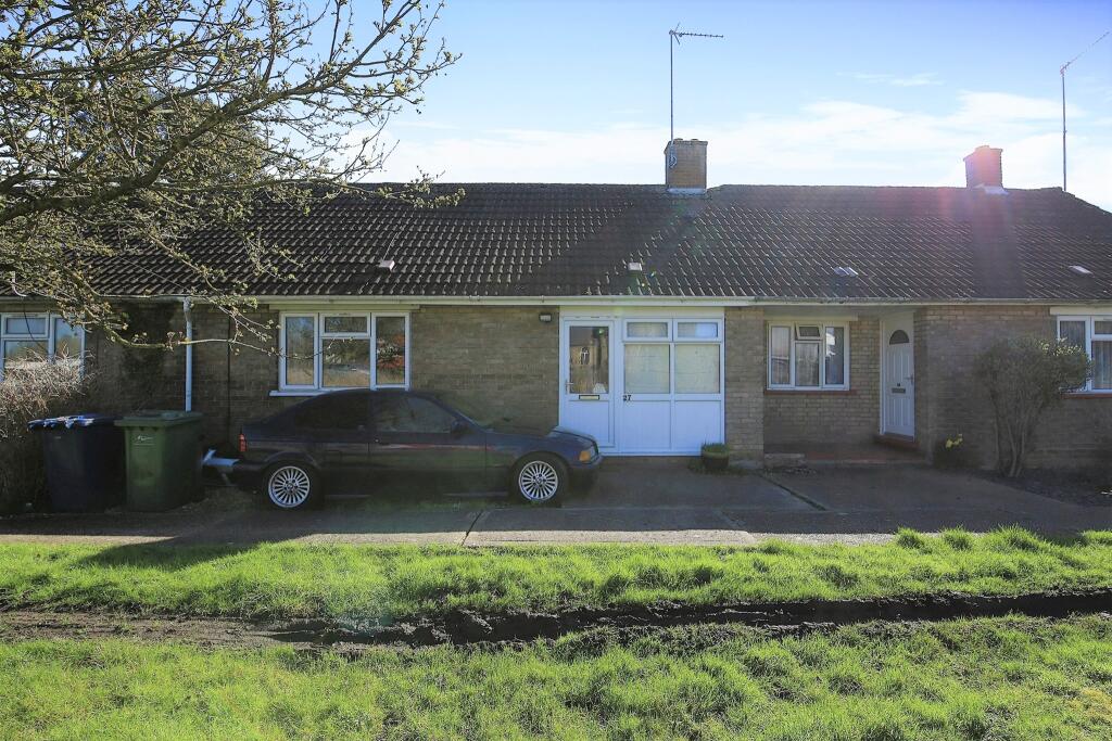 1-bed bungalow on March Road, Guyhirn, Wisbech, £145,000