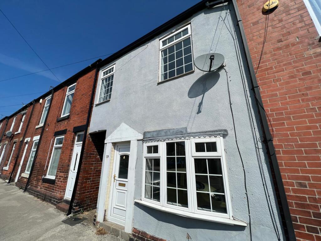 Main image of property: 19 Wadsworth Road, Bramley, Rotherham S66 1UB
