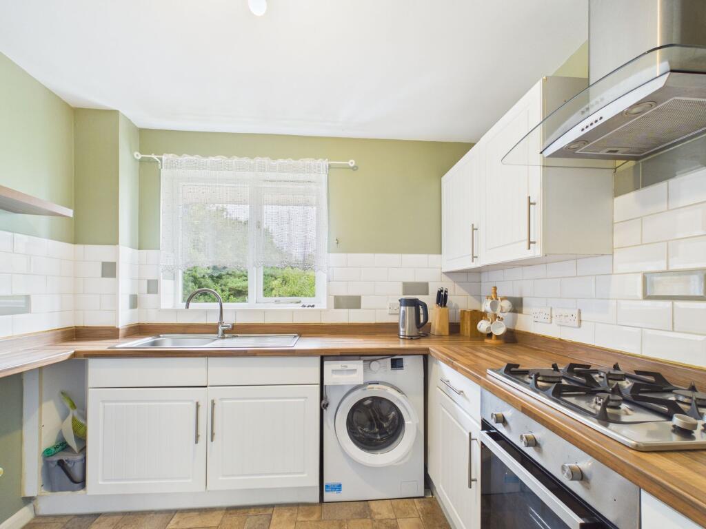 Apartment in Reading - View 3