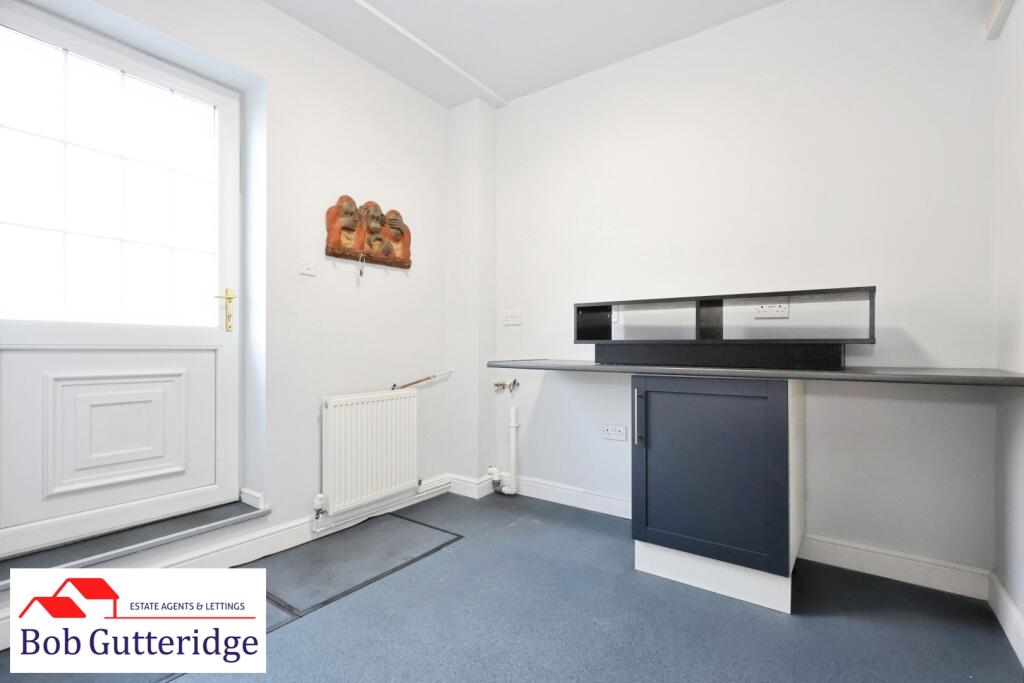 House in Newcastle-under-Lyme, Clayton - More