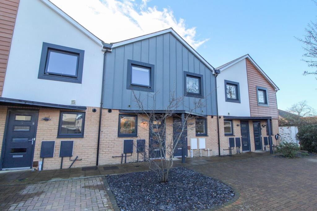 Main image of property: Woodside Road, Bournemouth, BH5