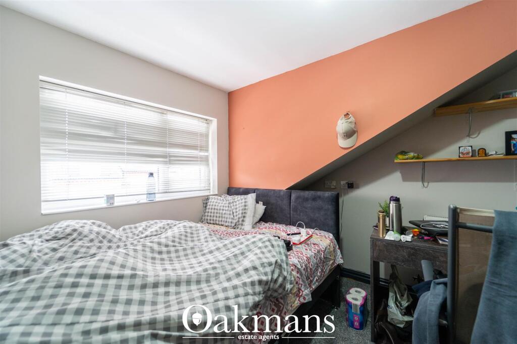 5 bedroom house for rent