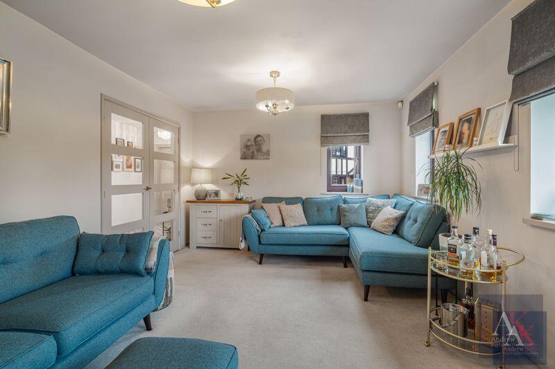 Brookfield Drive, Littleborough, OL15 8RH photo 4