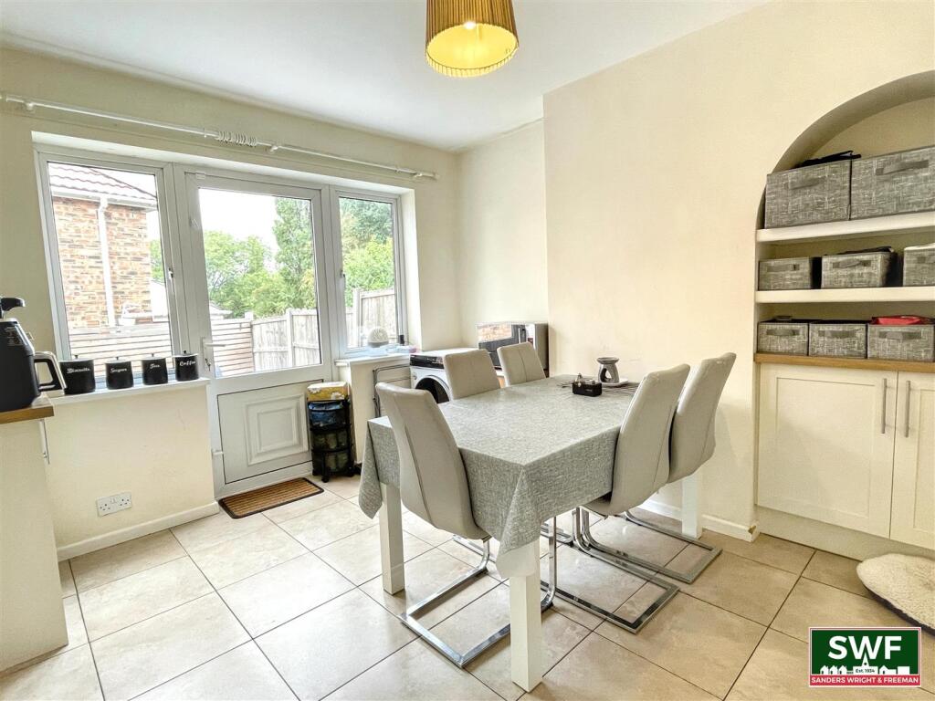 Fancourt Avenue, Wolverhampton photo 4
