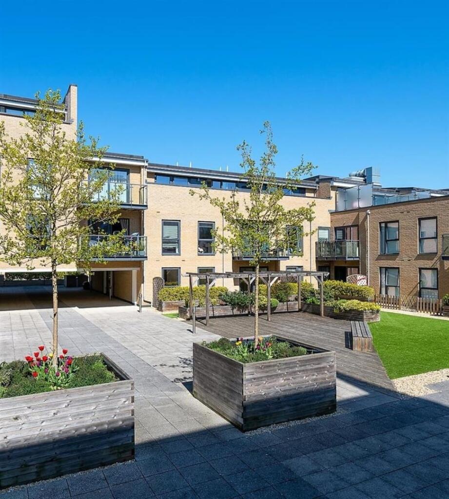 Main image of property: The Embankment, Nash Mills Wharf, Hemel Hempstead