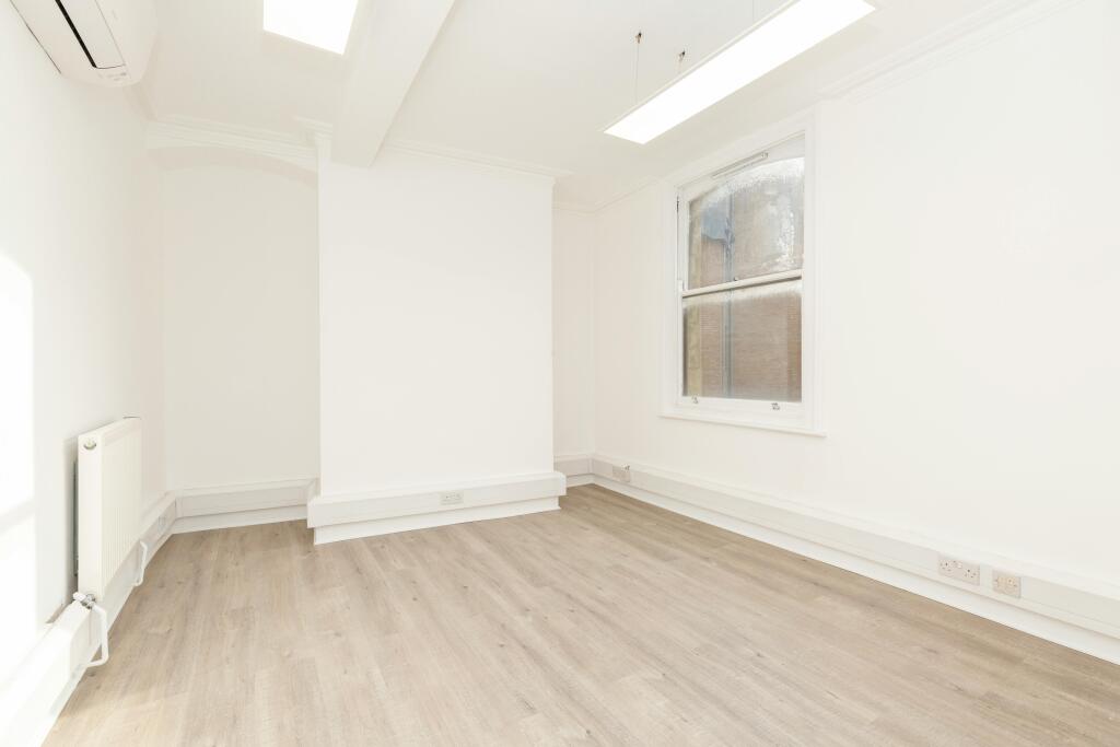 353355 Goswell Road   14.jpg