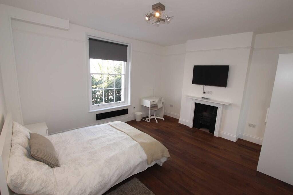 Main image of property: Oxford Road, Reading, Berkshire