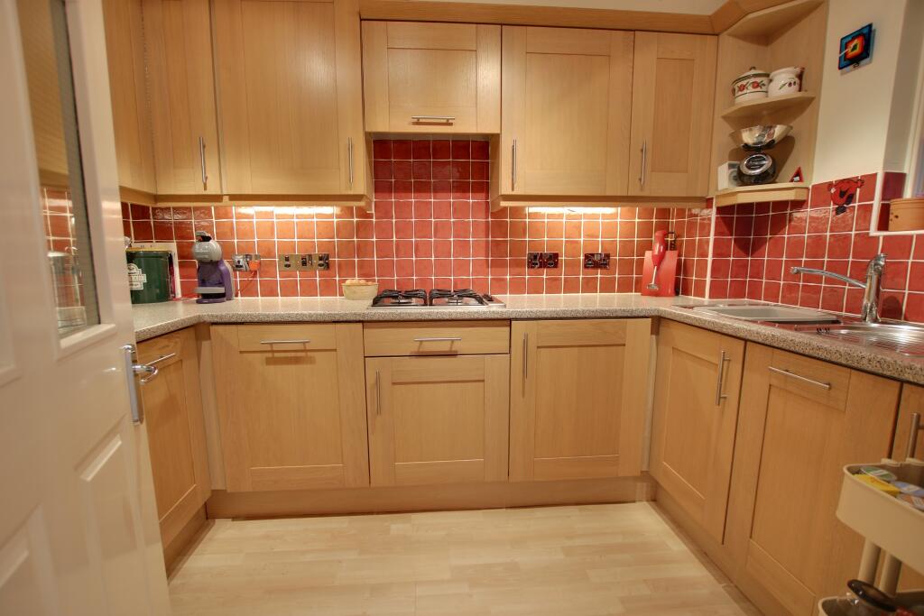 Apartment in Southampton - View 4