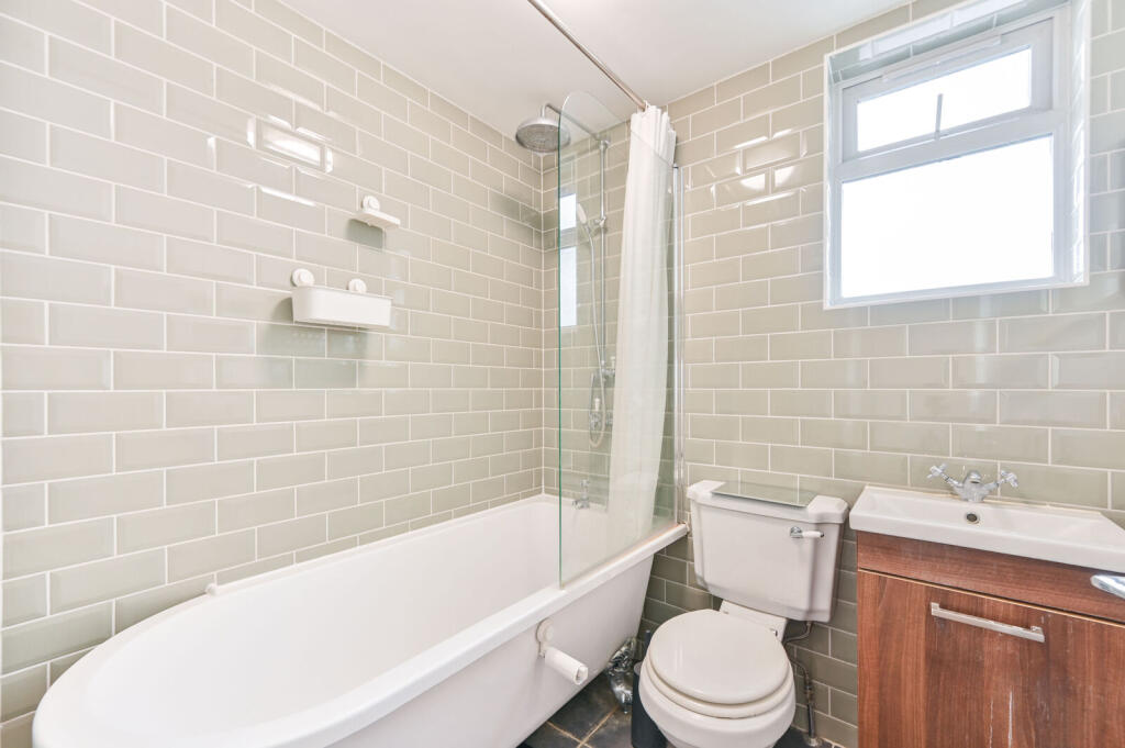 Apartment in London - View 4