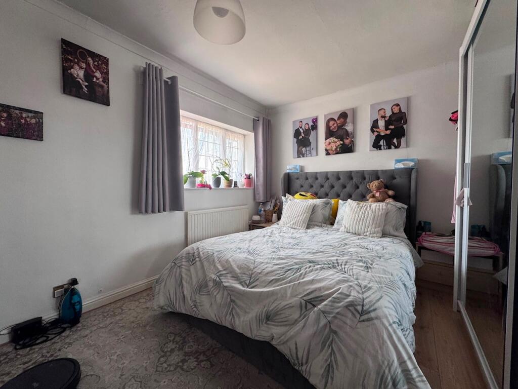 House in Watford - View 5