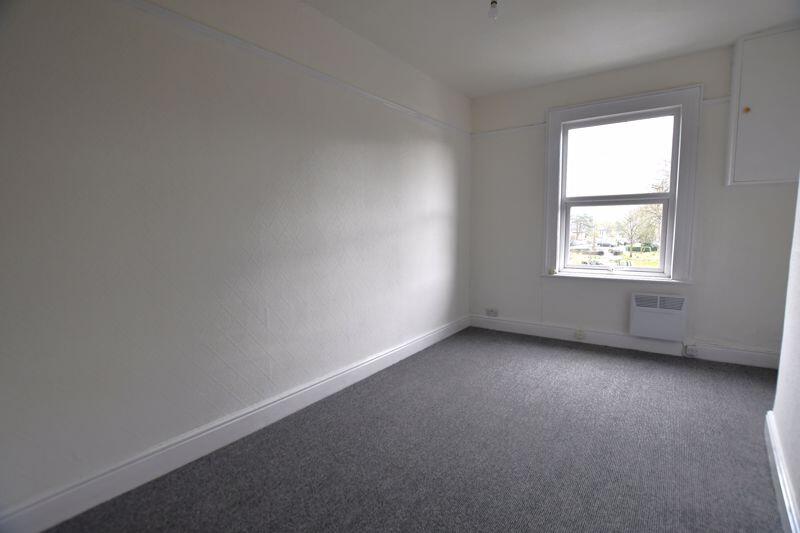 Apartment in Radstock, Fox Hills - View 4