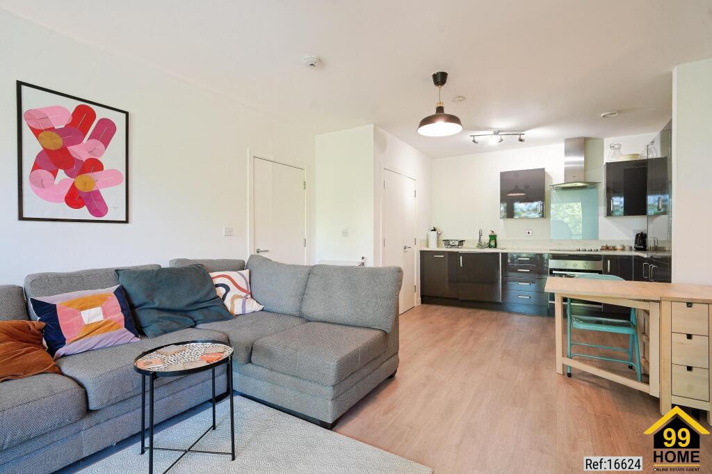 Apartment in London - View 5