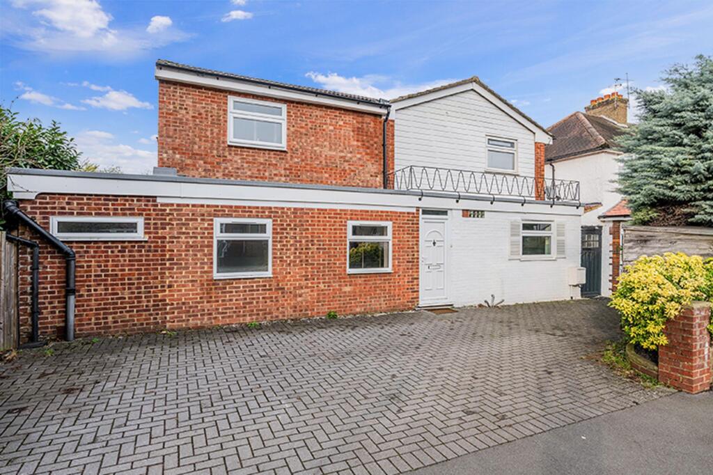 Main image of property: Station Avenue, West Ewell, Epsom, Surrey, KT19 9UD