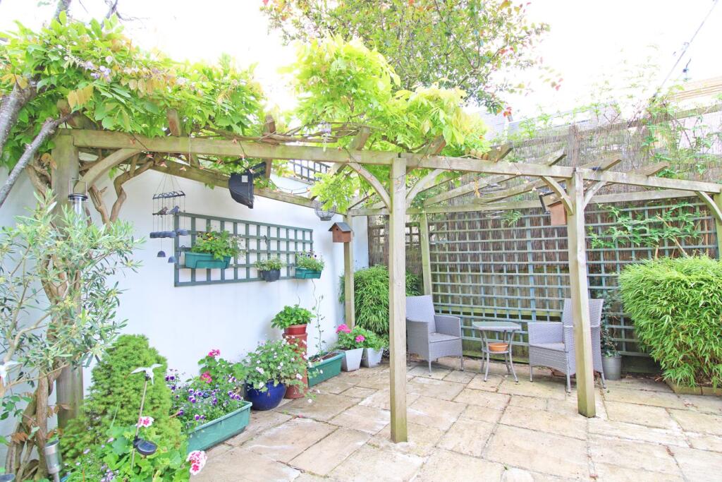 House in London - View 4