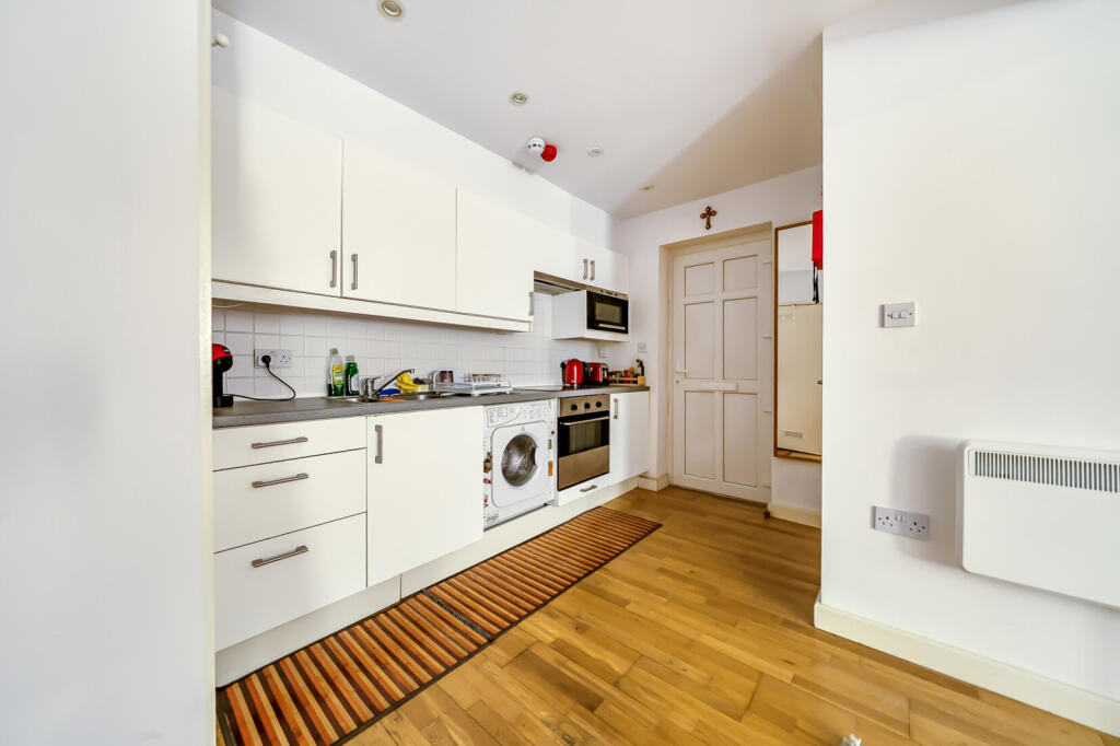 Apartment in Oxford - View 5