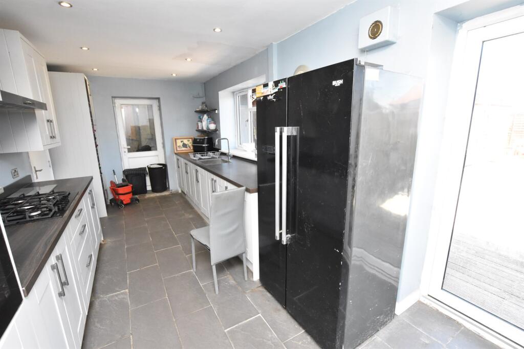 House in Romford - View 4