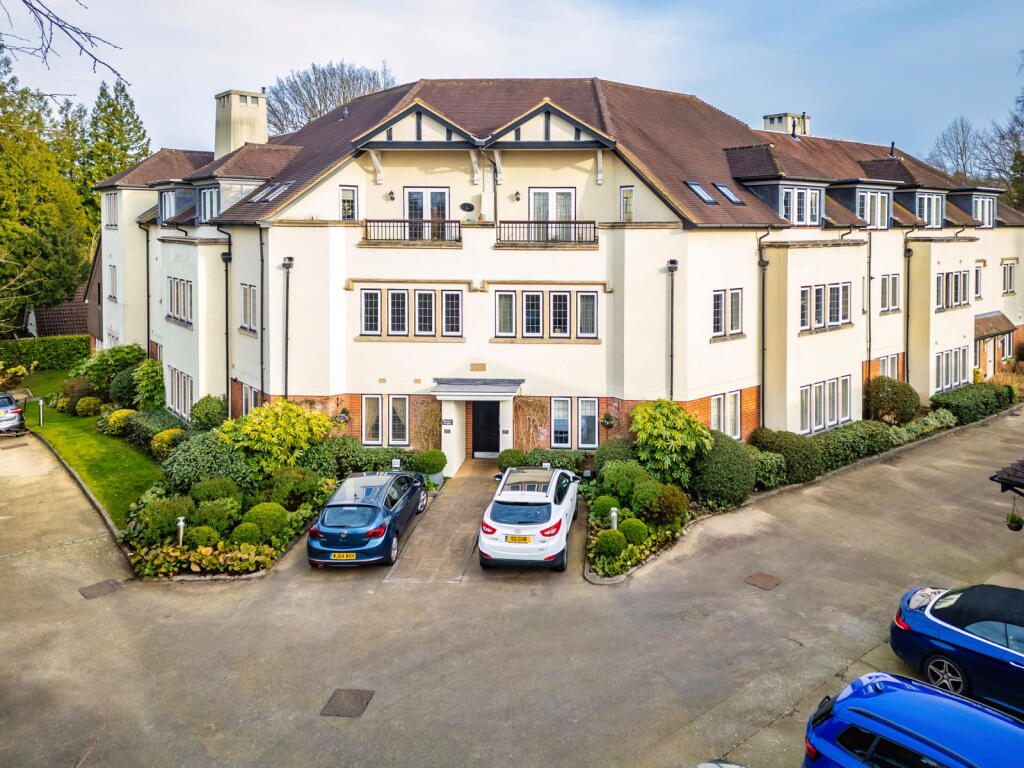 Main image of property: Roedean Road, Tunbridge Wells, TN2 5JY
