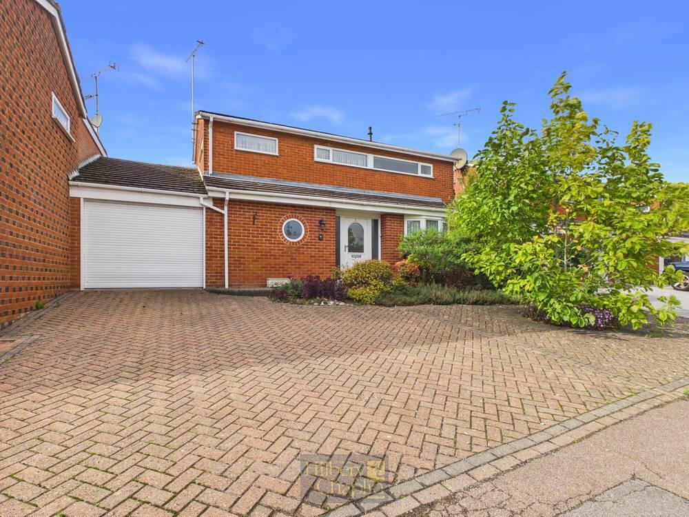 3-bed detached on Gaynesford, Basildon, Essex, SS16, £485,000