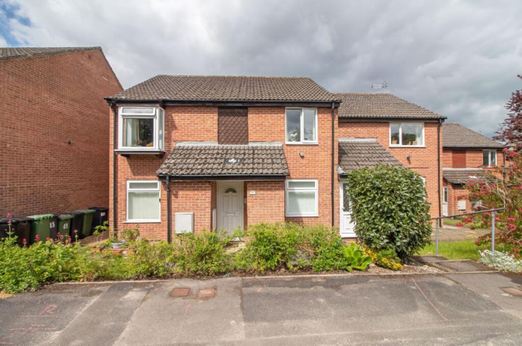 Main image of property: Valley Park Drive, Clanfield, PO8 0PG