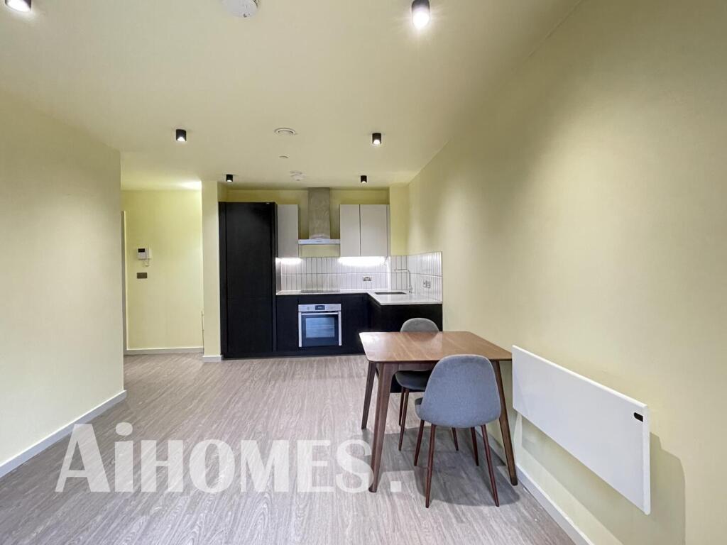 Apartment in Manchester, Hulme - More