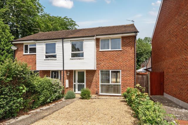 3-bed semi-detached on Mitford Close, Reading, £375,000