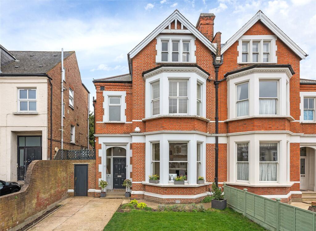 Main image of property: Earlsfield Road, Wandsworth, London, SW18