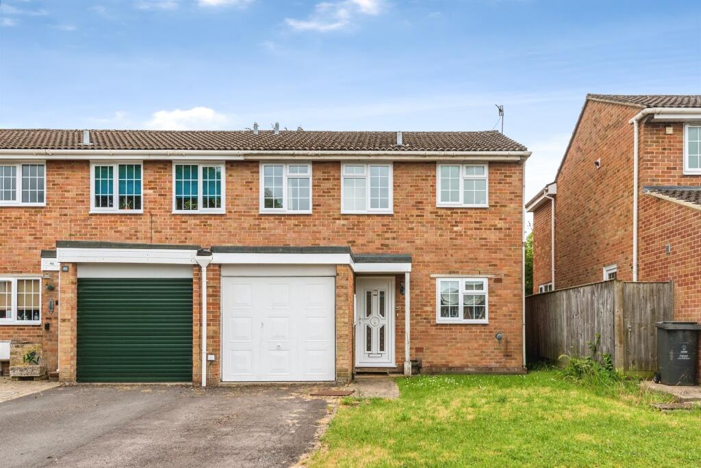 Main image of property: Larchmore Close, Swindon