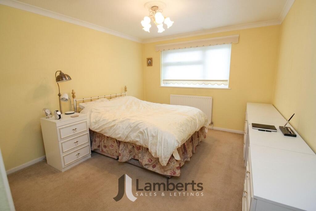 House in Redditch, Worcestershire - View 5