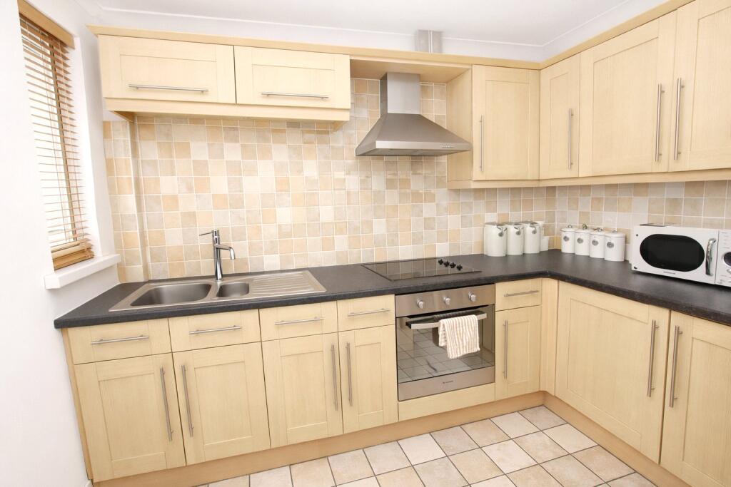 Manor View, Washington, Tyne and Wear, NE37 photo 4