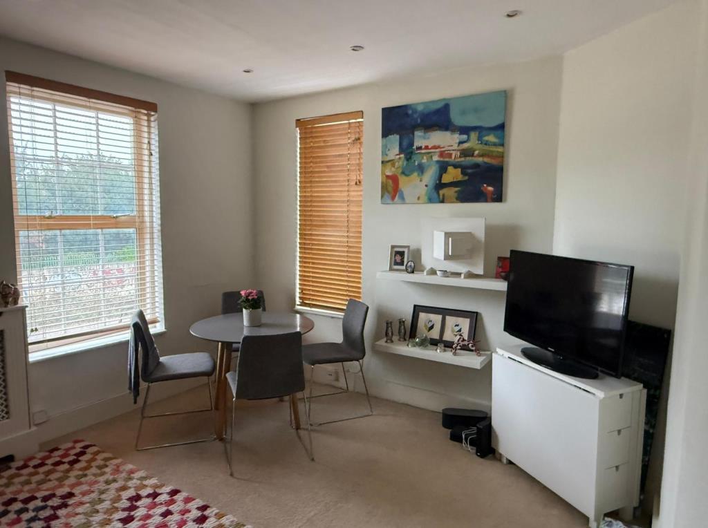 Main image of property: North Worple Way, Barnes, SW14